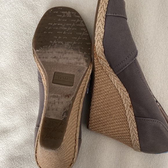 TOMS 7.5 wedge sandal - Picture 5 of 8